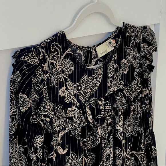 NEW Blouse Boho Tiered Ruffle Hem Swing Long Sleeves Crew Neck Elastic Cuffs - Picture 7 of 16